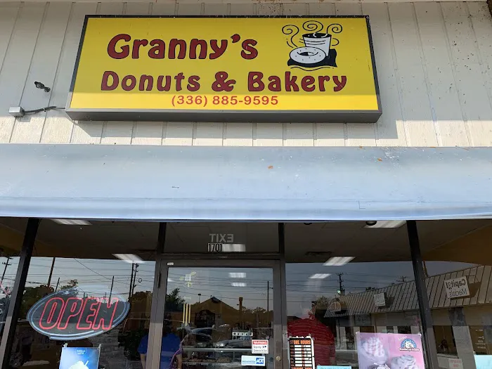 Granny's Donuts & Bakery Picture 2