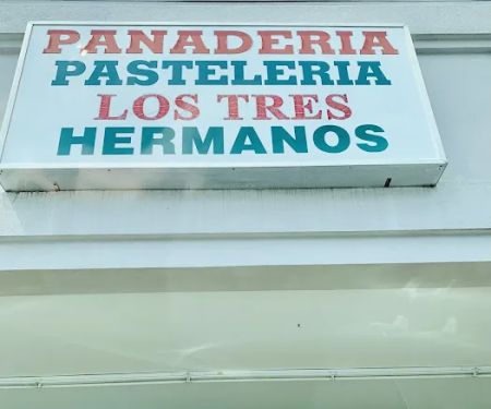 Panaderia Los Tres Hermanos