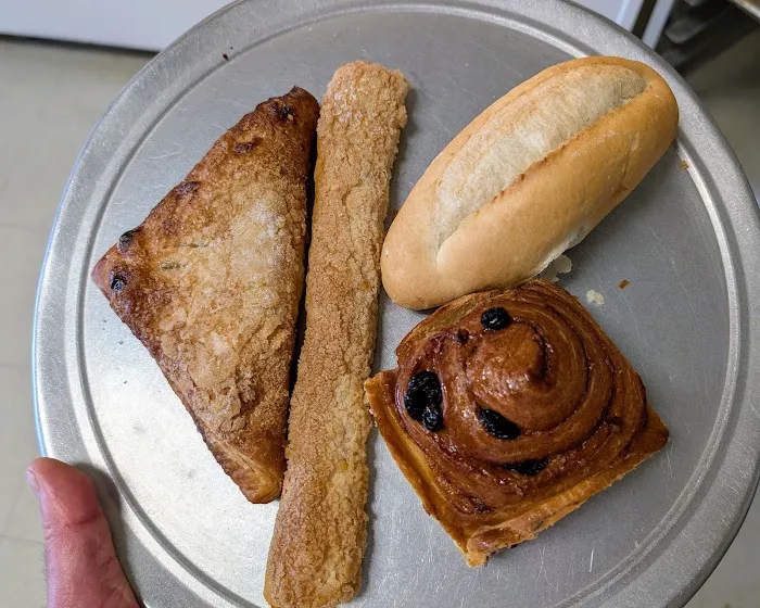 Panaderia Los Tres Hermanos Picture 5