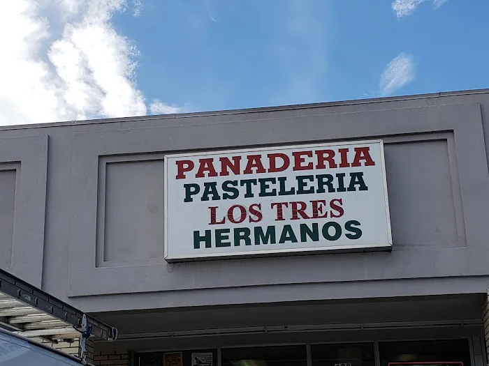 Panaderia Los Tres Hermanos Picture 8