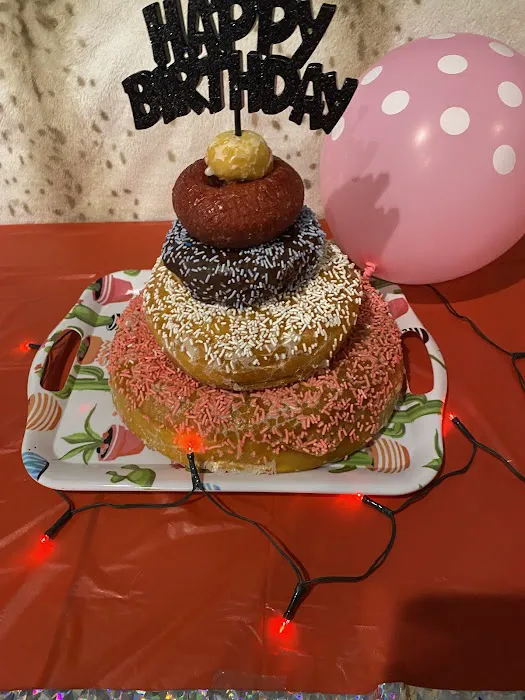 Rainbow Donuts & Deli Picture 10