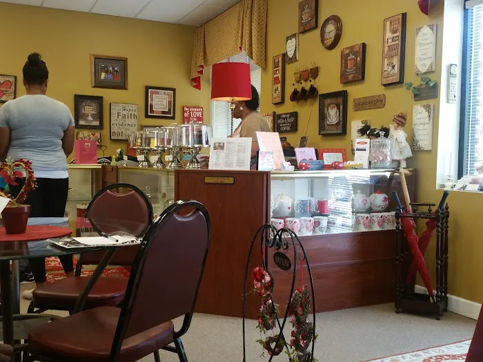 Heart 2 Heart Bakery & Cafe Picture 1