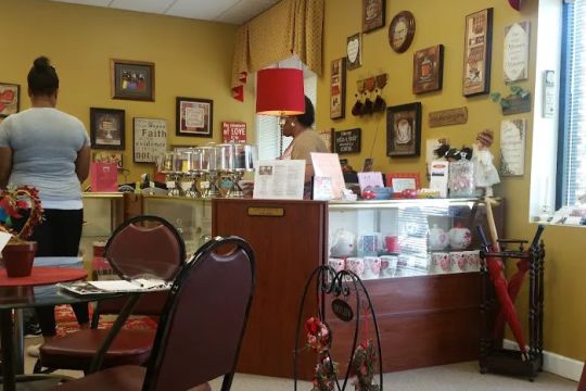 Heart 2 Heart Bakery & Cafe