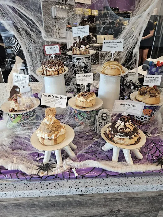 Cinnaholic Picture 7