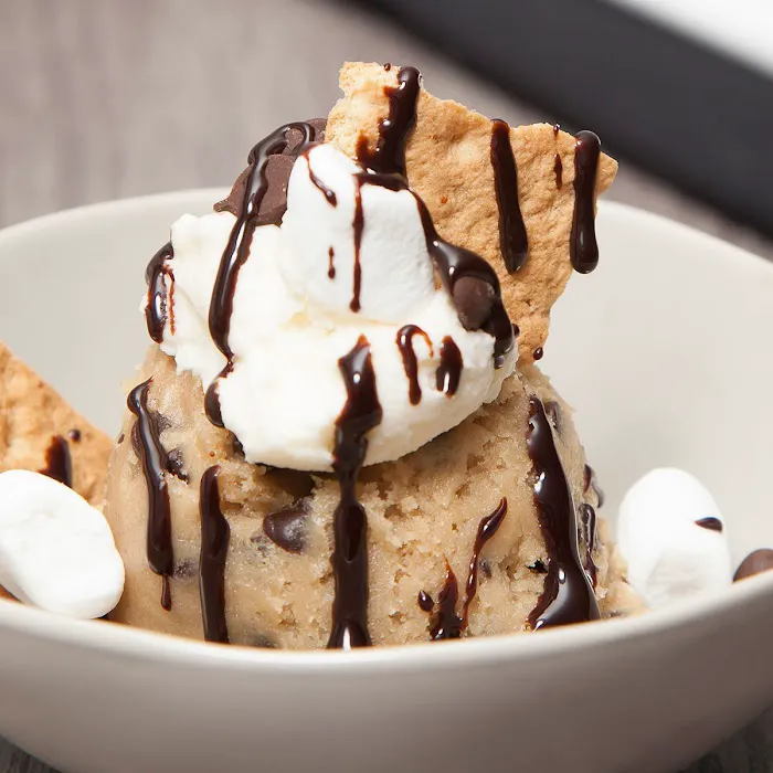 Cinnaholic Picture 8