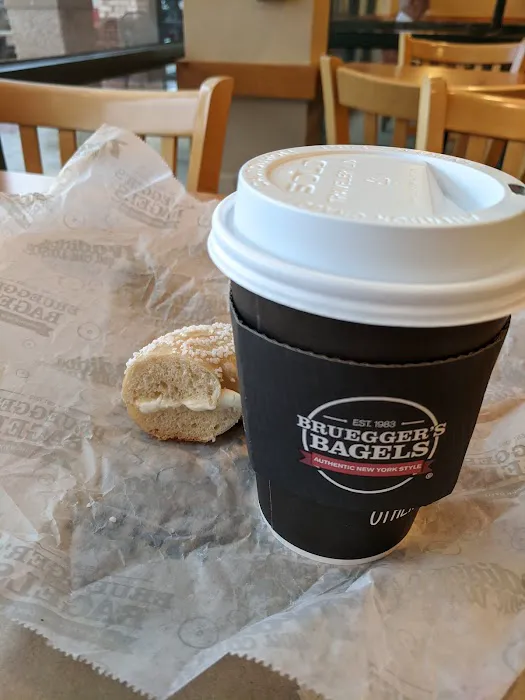 Bruegger's Bagels Picture 10