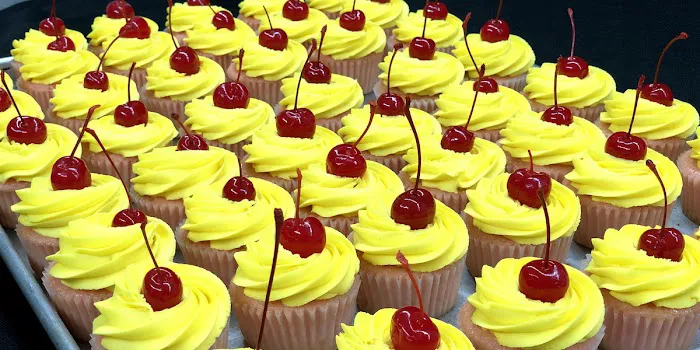 Cake Me Away Bakery Picture 4