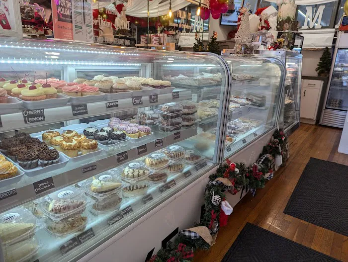 Cake Me Away Bakery Picture 6