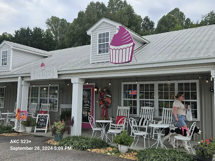 Cupcake Cuties Cafe & Bakery Picture 9