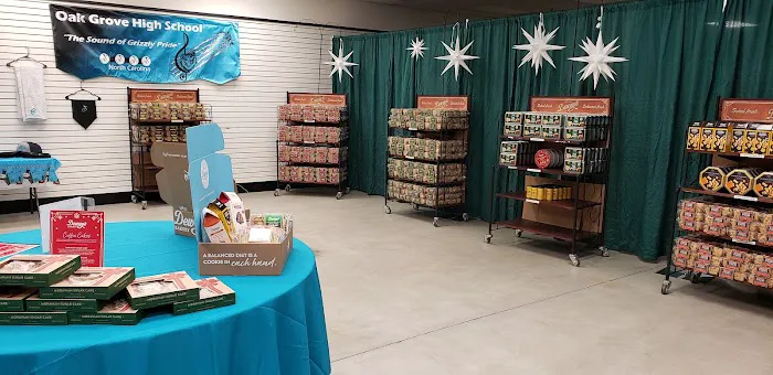 Dewey's Holiday Store- Oak Grove Bands Picture 4