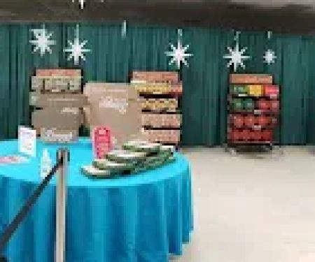 Dewey's Holiday Store- Oak Grove Bands
