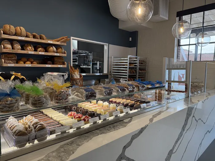Bobby Boy Bakeshop Picture 3
