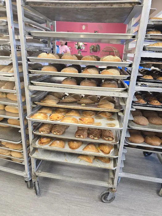 Panaderia Dulce Aroma Bread Co. Picture 9