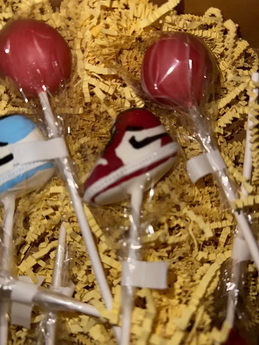 Dainty Cake Pops Picture 1