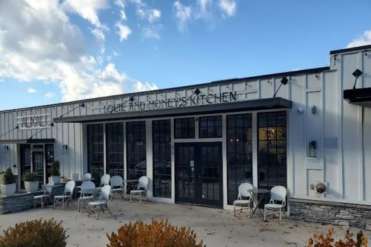 Louie and Honey's Kitchen