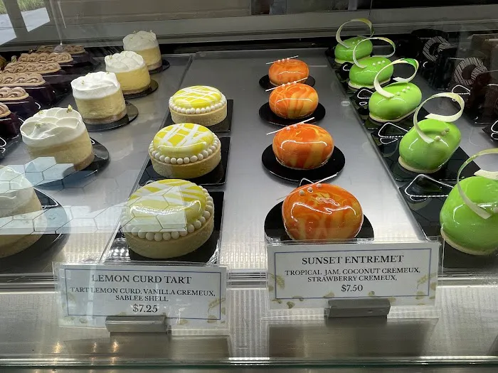 Bobby Boy Bakeshop Picture 4