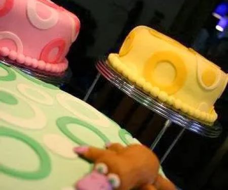 Cole's Cakes