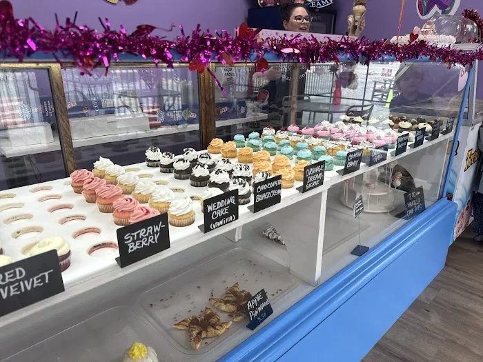 Sweet House Bakery Picture 7