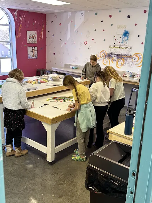 The Canvas Cake Studio Picture 10