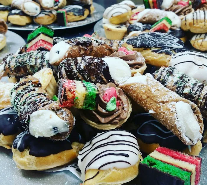 CynTucci's Bakery Picture 8