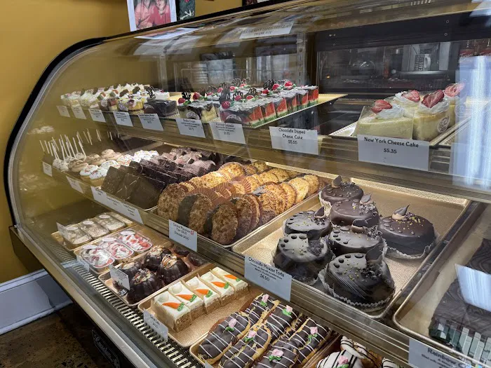CynTucci's Bakery Picture 7