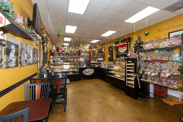CynTucci's Bakery Picture 5