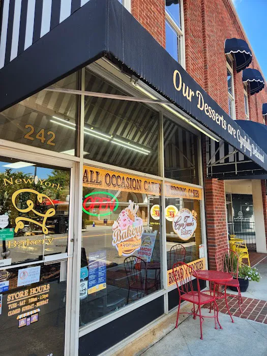 CynTucci's Bakery Picture 4