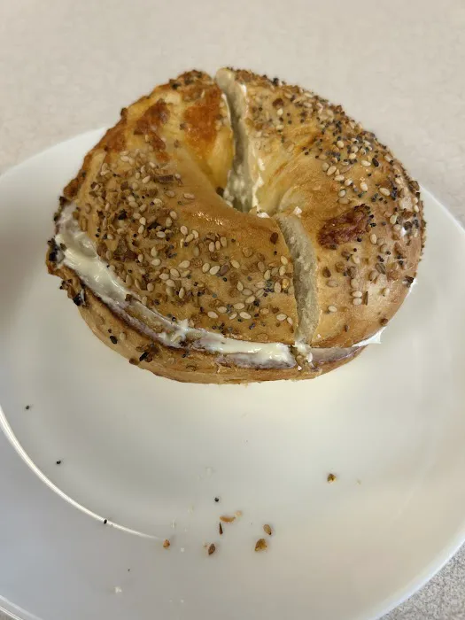 Broadway Bagels Cafe Picture 1
