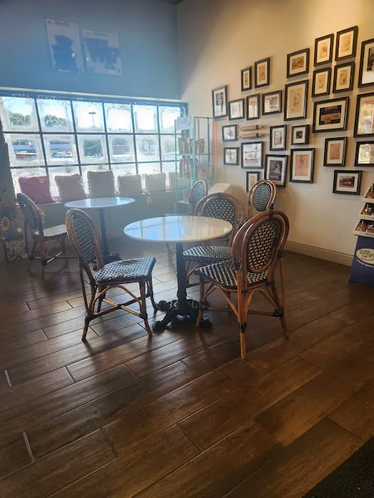 Dewey's Bakery Picture 5