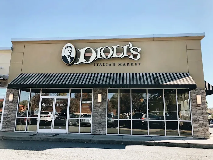 Dioli's Italian Market Picture 10