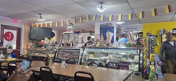 El Paisa Bakery Picture 6