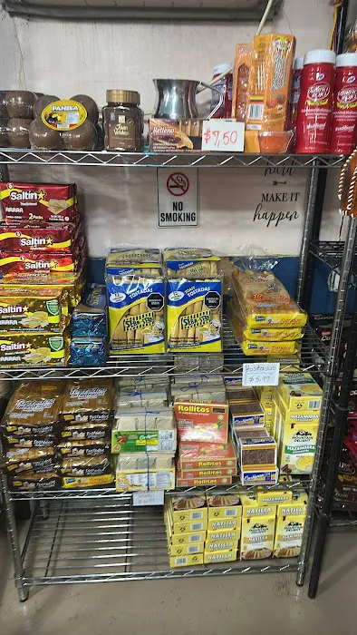 El Paisa Bakery Picture 10
