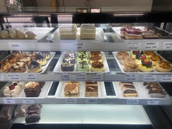 Flavia's Let Them Eat Cake Picture 7