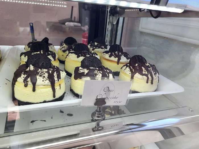 Flavia's Let Them Eat Cake Picture 3