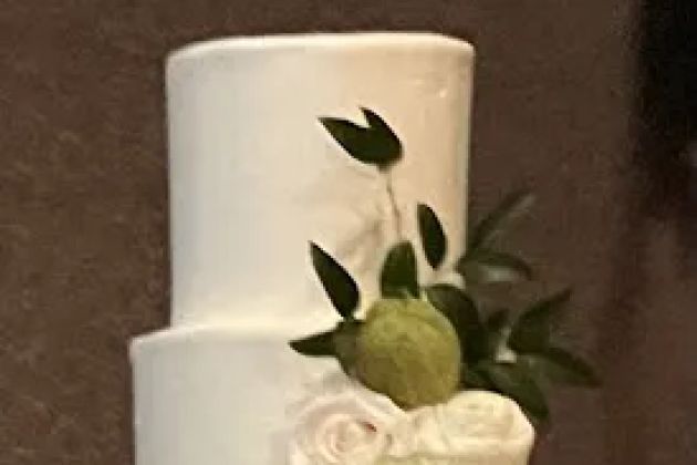 Flavia's Let Them Eat Cake