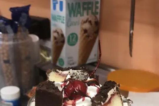 Imperio Postres Y Botanas
