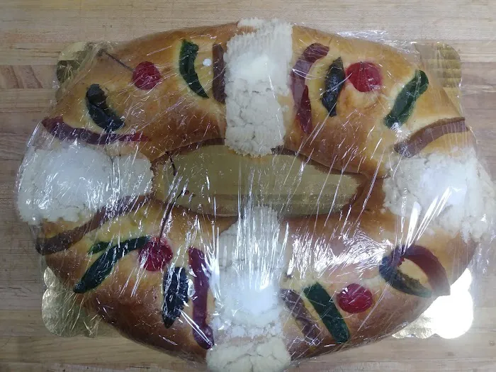 El Horno Bakery Picture 6
