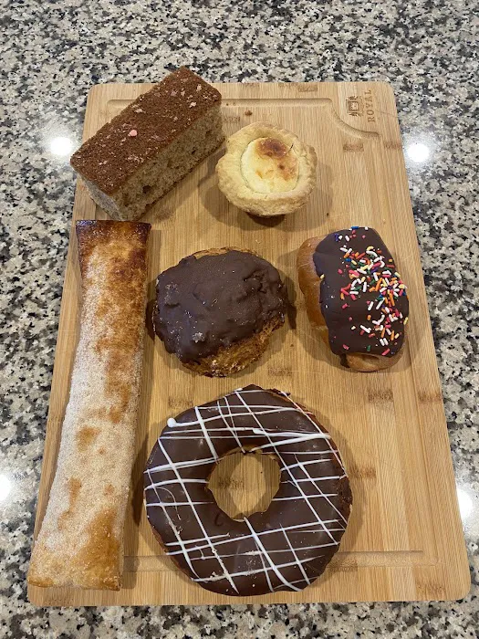 El Horno Bakery Picture 10