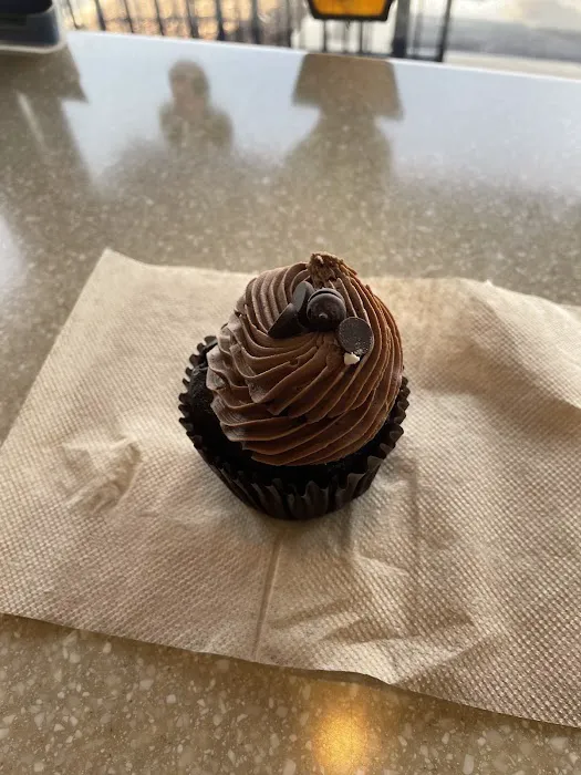 Wildflower Cupcake and Dessert Bar Picture 10