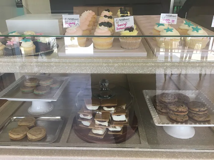 Wildflower Cupcake and Dessert Bar Picture 2