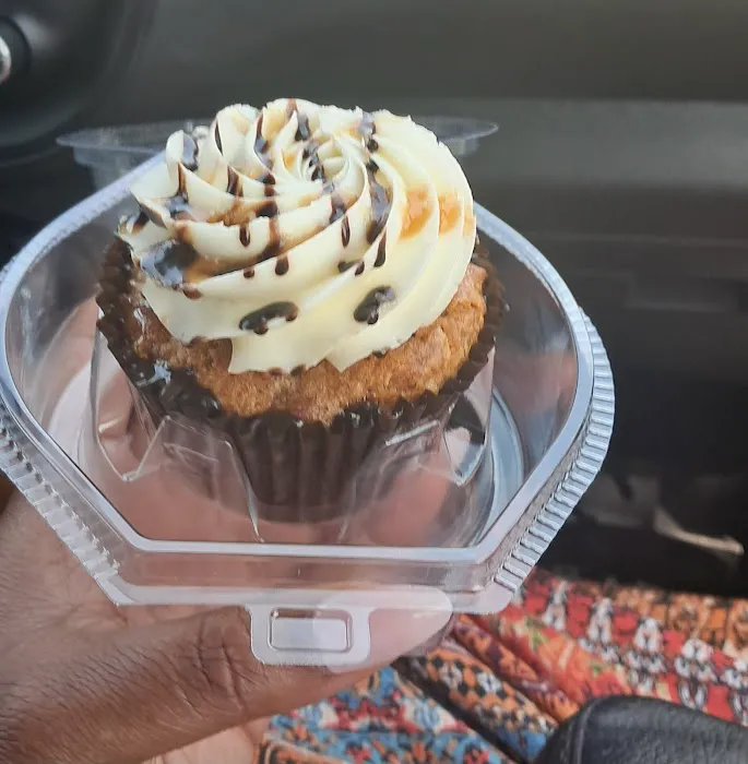 Wildflower Cupcake and Dessert Bar Picture 3