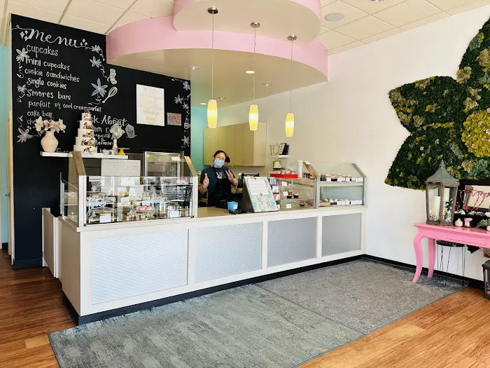 Wildflower Cupcake and Dessert Bar Picture 5