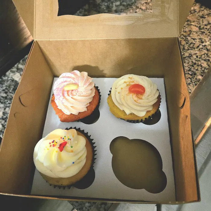 Wildflower Cupcake and Dessert Bar Picture 4