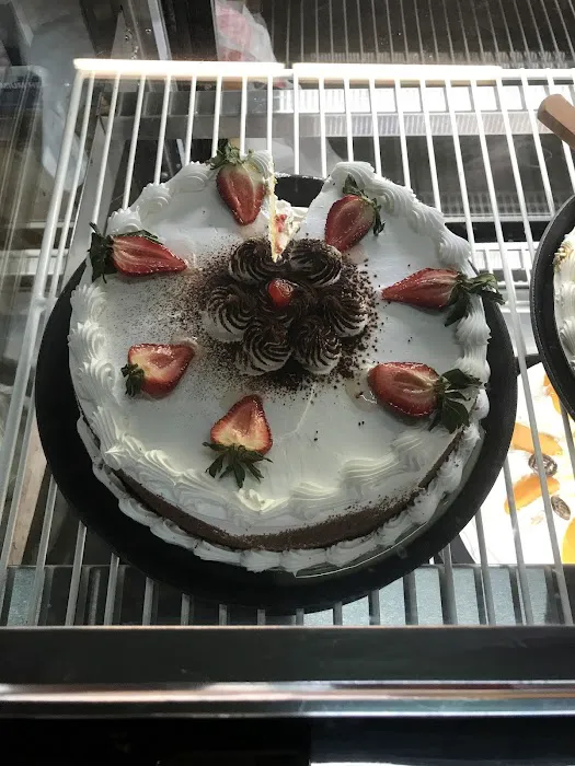 El Bolillo bakery Picture 1