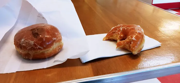 Lickin' Good Donuts Picture 1