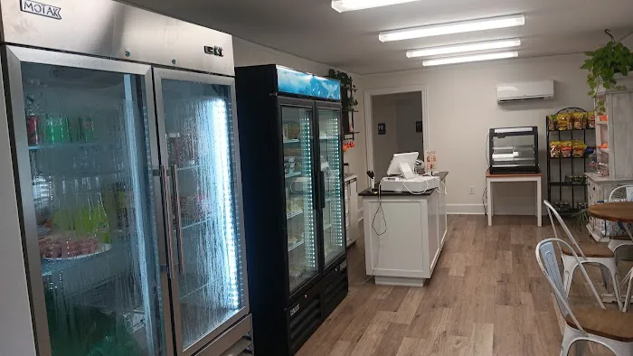 Regina’s Bakery LLC Picture 1