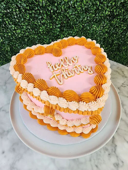 Couture Cakes of Greenville Picture 3