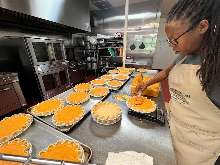 Aunt Tel's PREMIUM Sweet Potato Pie dba Southern Sweet Potato Pies, LLC Picture 7