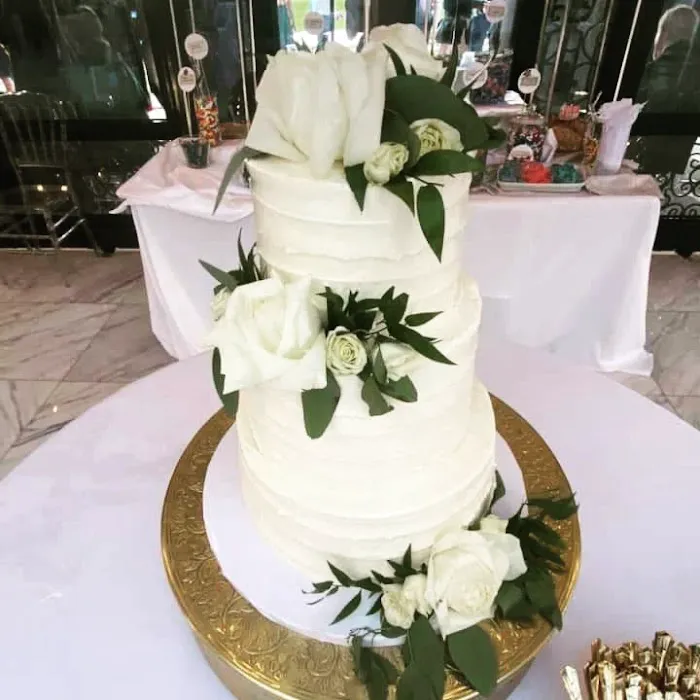 Southern Luxury Cakes,LLC Picture 7