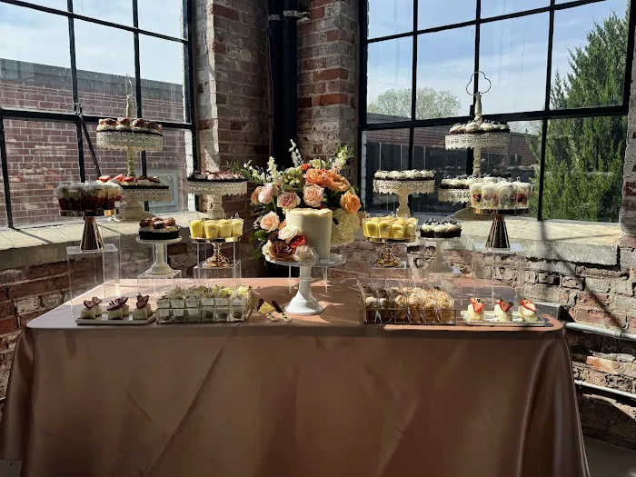 Curbside Cakery Picture 4